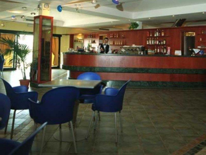 צ'יאמפינו Hotel Palacavicchi מראה חיצוני תמונה