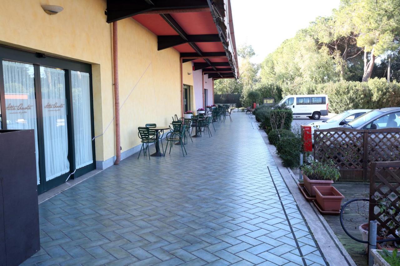 צ'יאמפינו Hotel Palacavicchi מראה חיצוני תמונה
