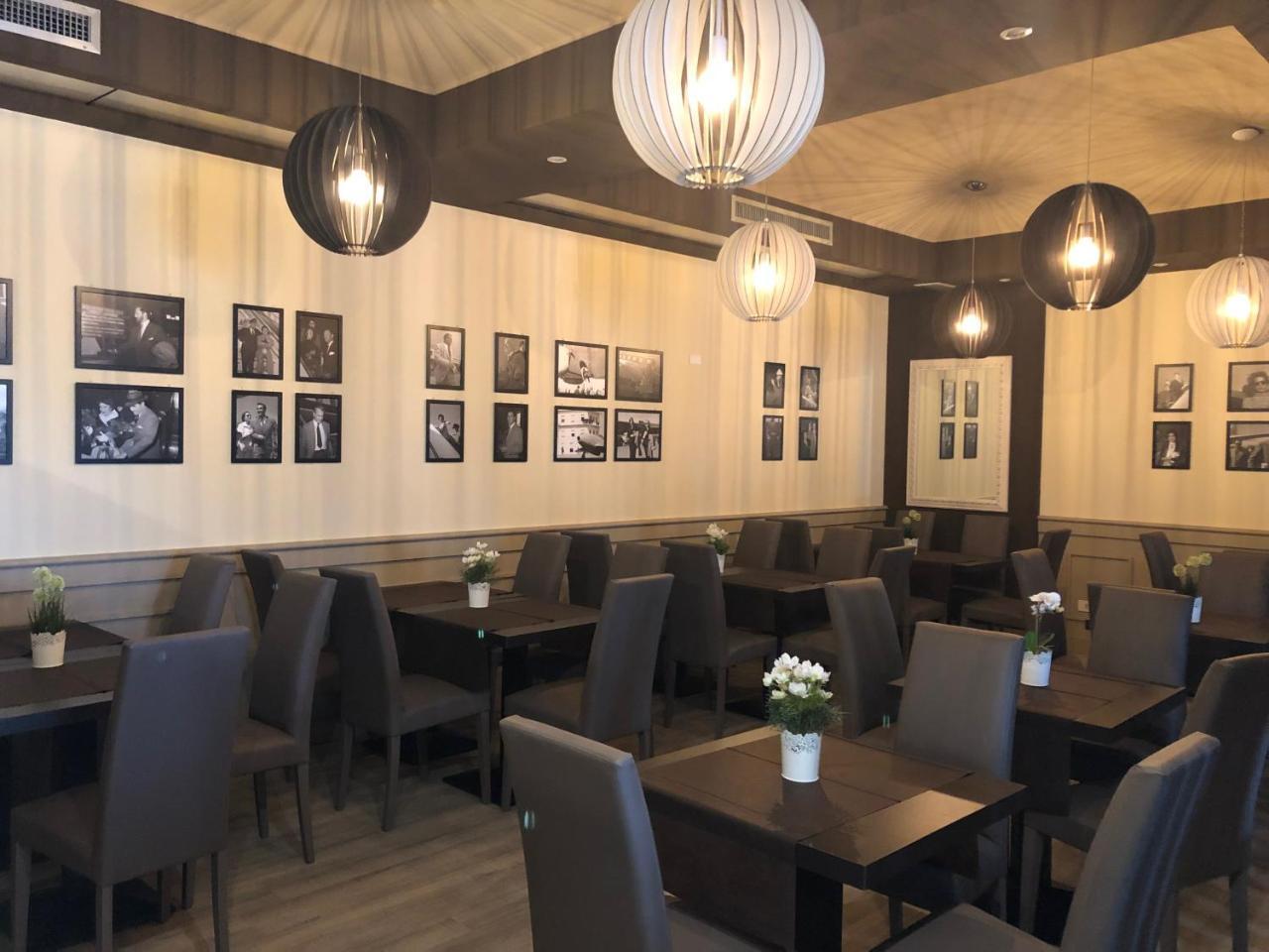 צ'יאמפינו Hotel Palacavicchi מראה חיצוני תמונה